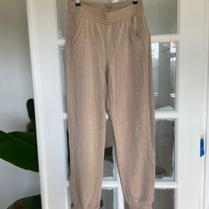 On the move joggers Lululemon